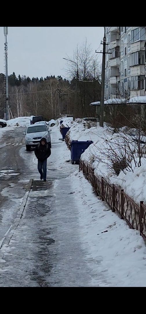 дорожные знаки, дорожные знаки во дворах,