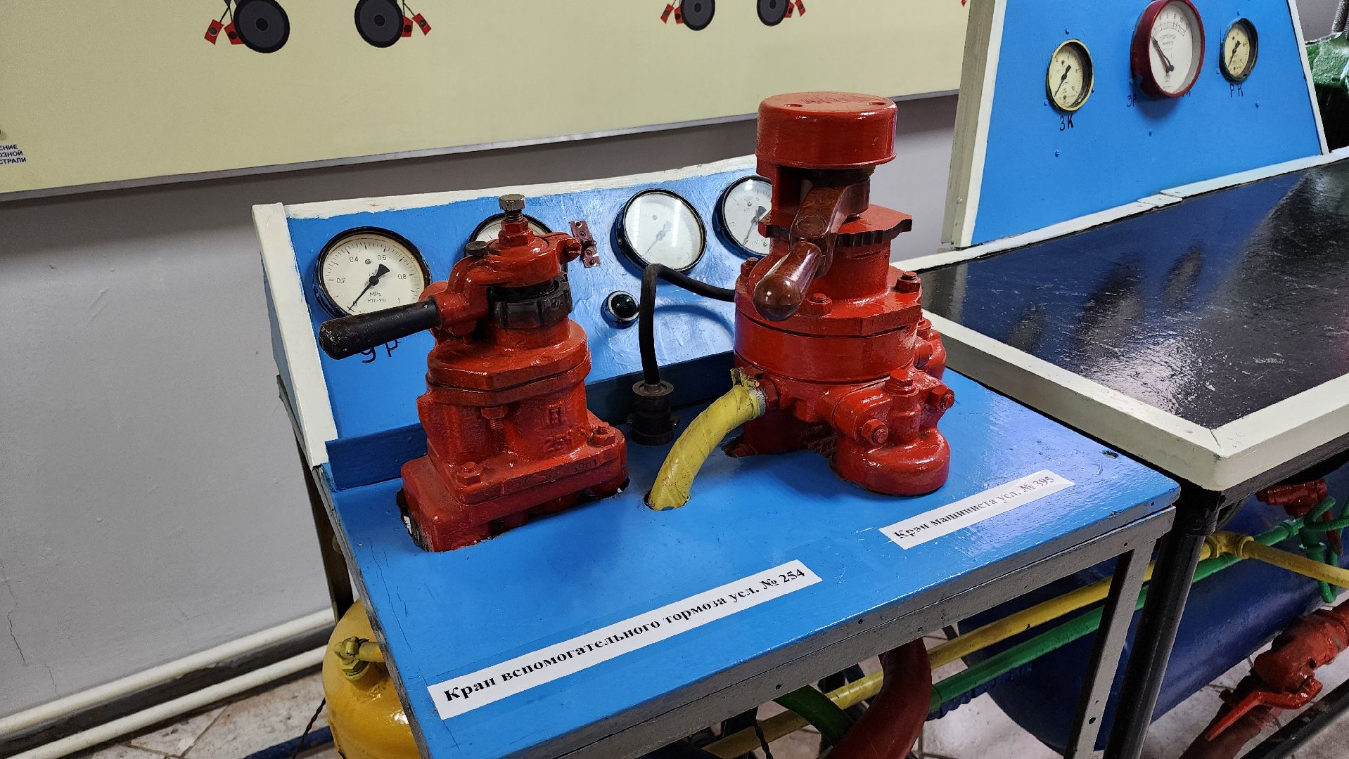 кашира, ожерелье, ожерельевский железнодорожный колледж, автотормоза, пневматормоза, подвижной состав, студенты, практические занятия,