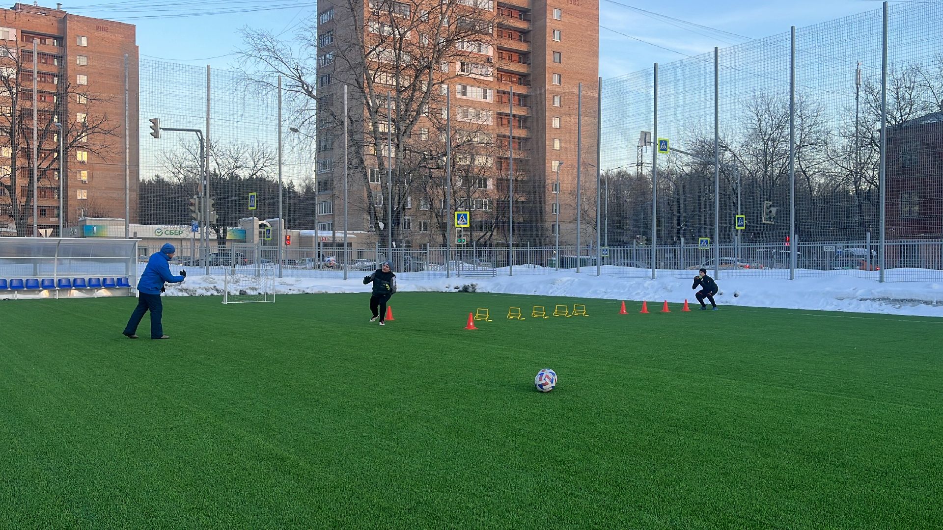 стадион Труд, школа олимпийского резерва, тренировки, футбол,