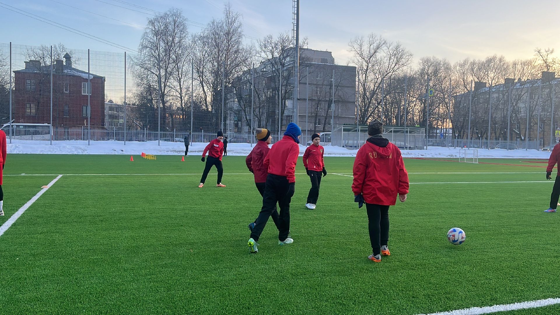 стадион Труд, школа олимпийского резерва, тренировки, футбол,