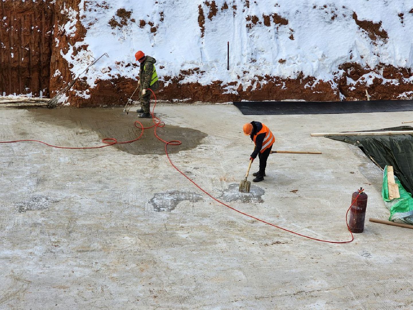 чехов, строительство, поликлиника, котлован, рабочие места,