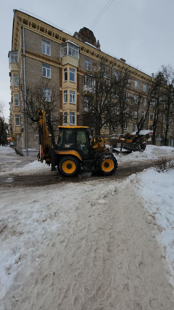 уборка снега, чистка дворов, чистка кровель, мбу городское хозяйство, Алексей Никитин, ук наукоград,