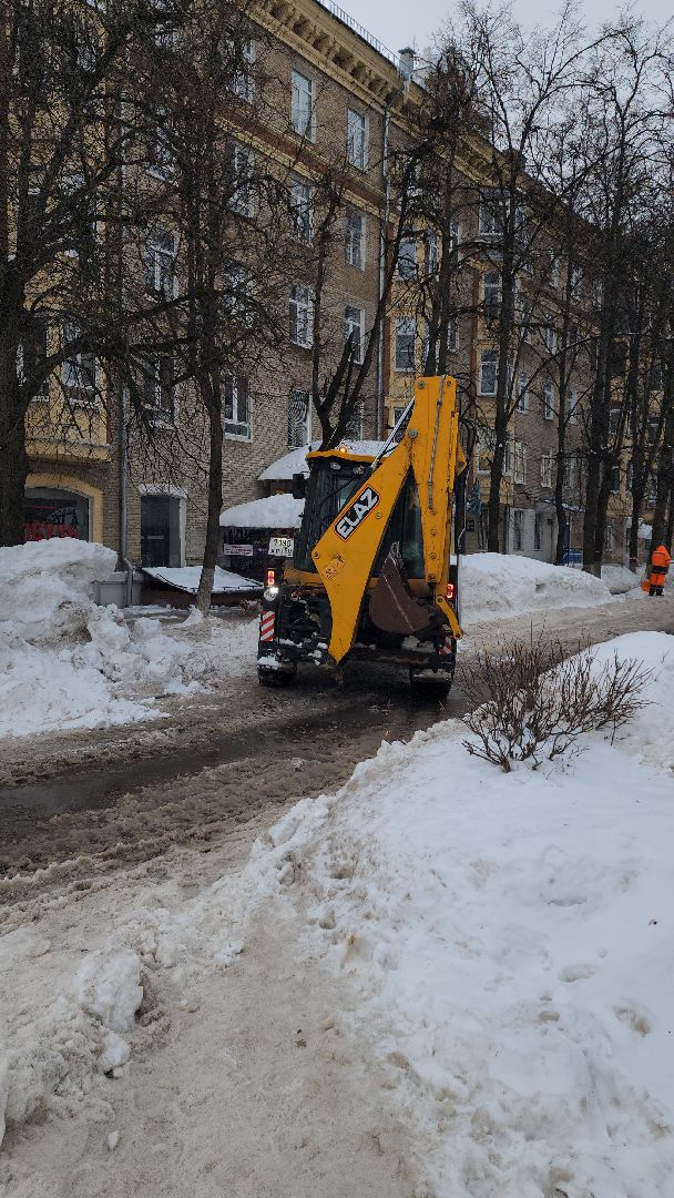 уборка снега, чистка дворов, чистка кровель, мбу городское хозяйство, Алексей Никитин, ук наукоград,