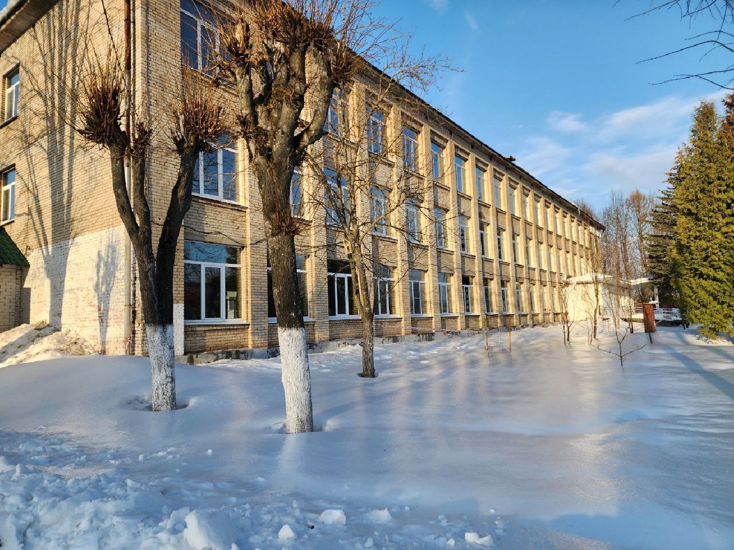 Солнечногорск, Ремонт школы, Педагоги, Рабочие, Учебный процесс,