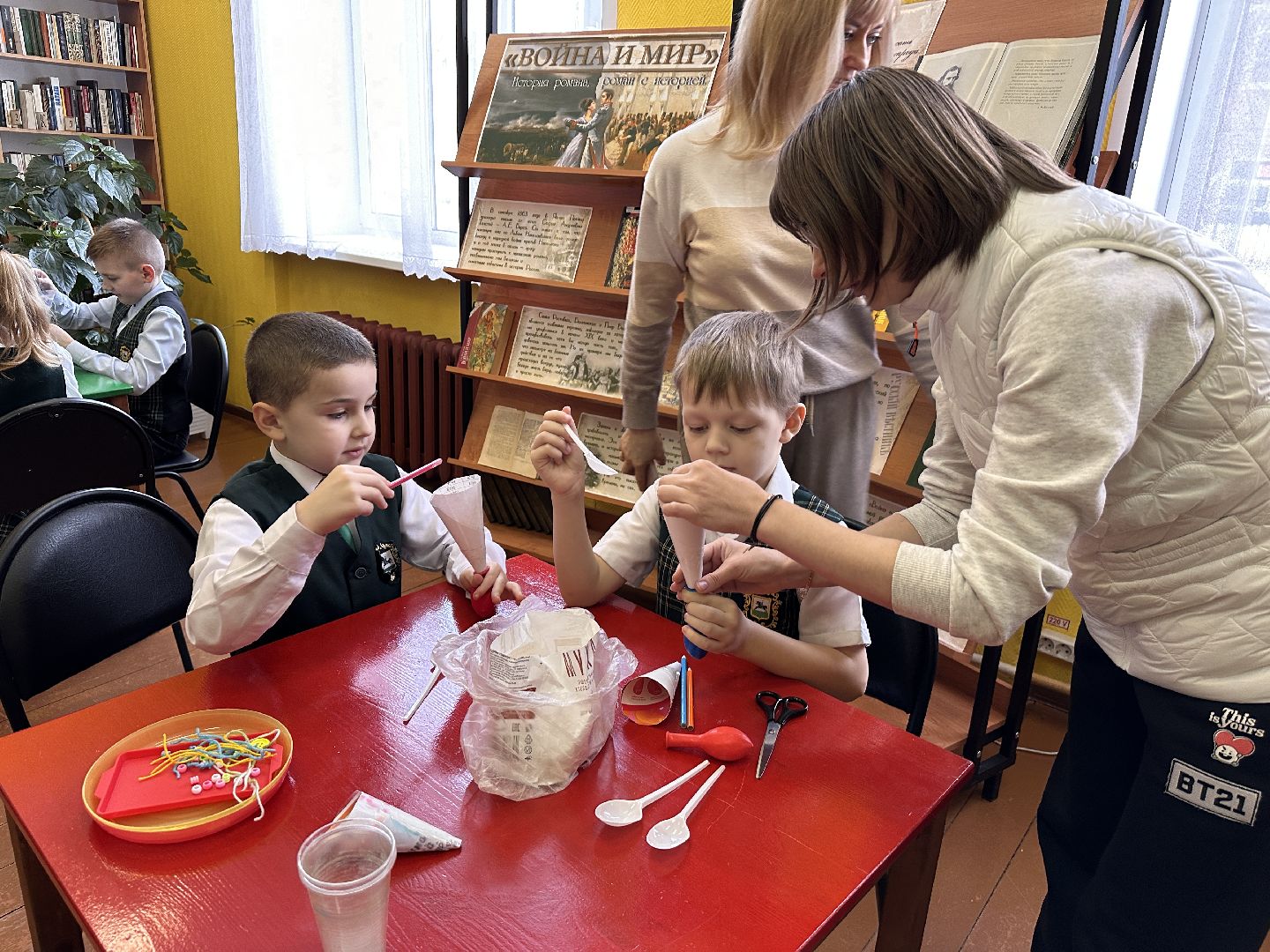 Клин, общество, дети, библиотеки, день оптимиста,