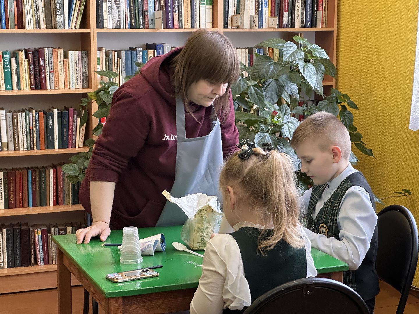 Клин, общество, дети, библиотеки, день оптимиста,