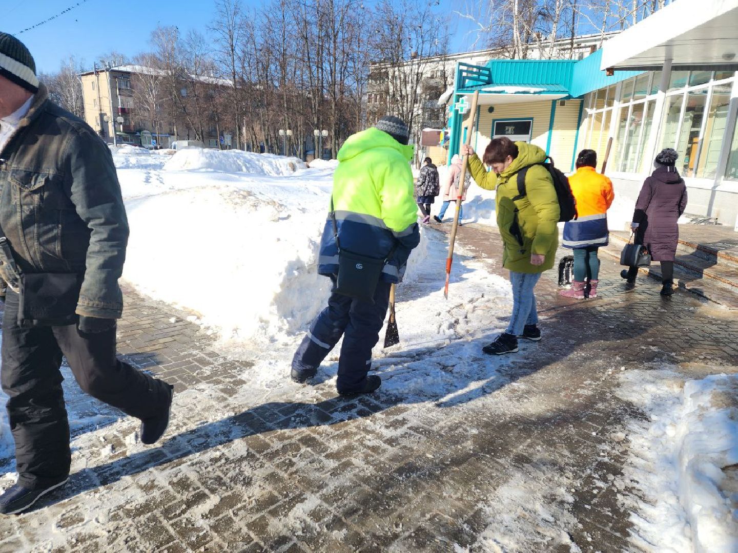 Пущино, уборка снега,