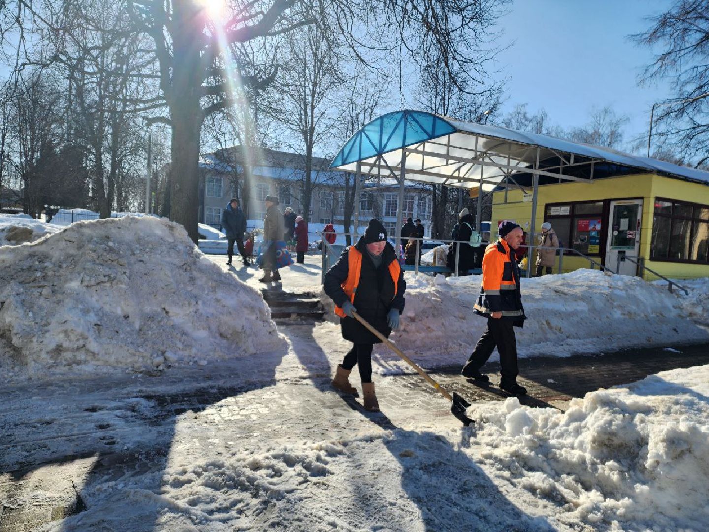 Пущино, уборка снега,