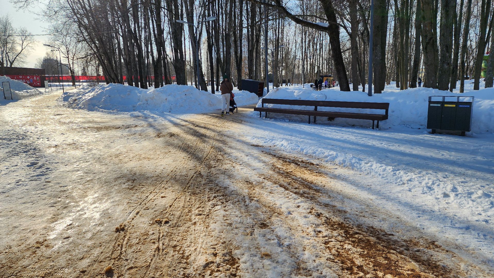 Солнечногорск, Уборка снега, Городской парк,