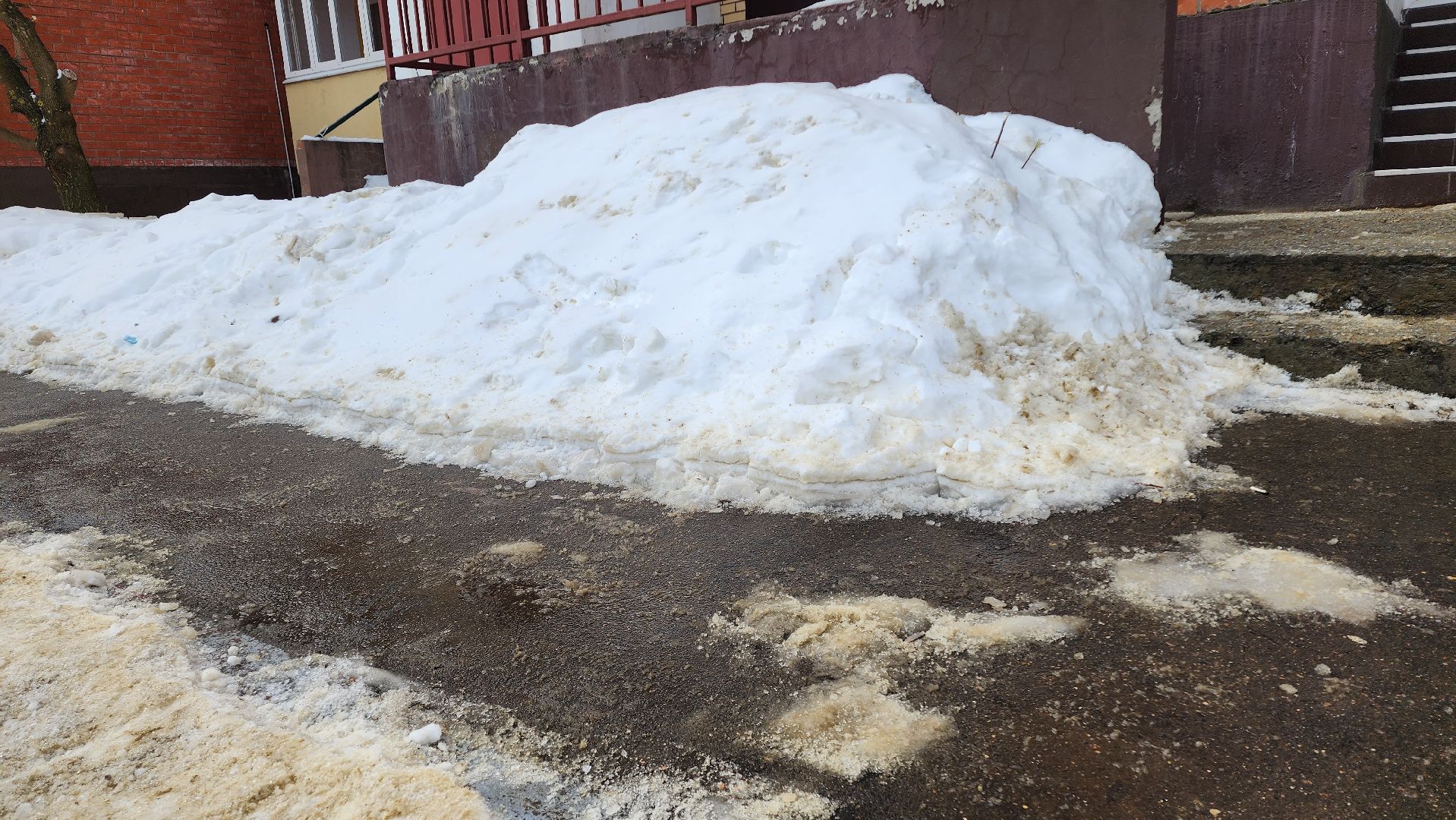 ЖКХ, Домодедово, Гололед, Подмосковье, Очистка дворов, Коммунальные службы, Дворники, обработка дорог, уборка снега и наледи,