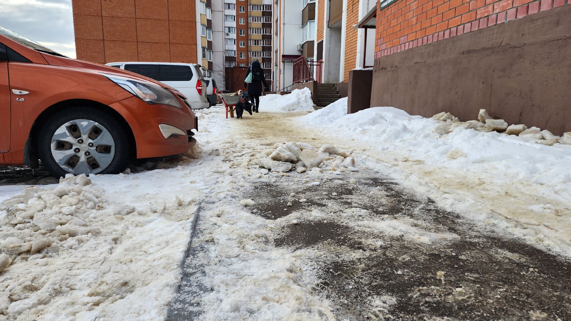 ЖКХ, Домодедово, Гололед, Подмосковье, Очистка дворов, Коммунальные службы, Дворники, обработка дорог, уборка снега и наледи,