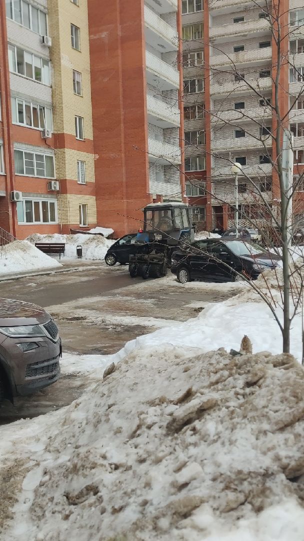 ЖКХ, Уборка города, Трактор, Коммунальная техника, Коммунальные службы, Дубна,