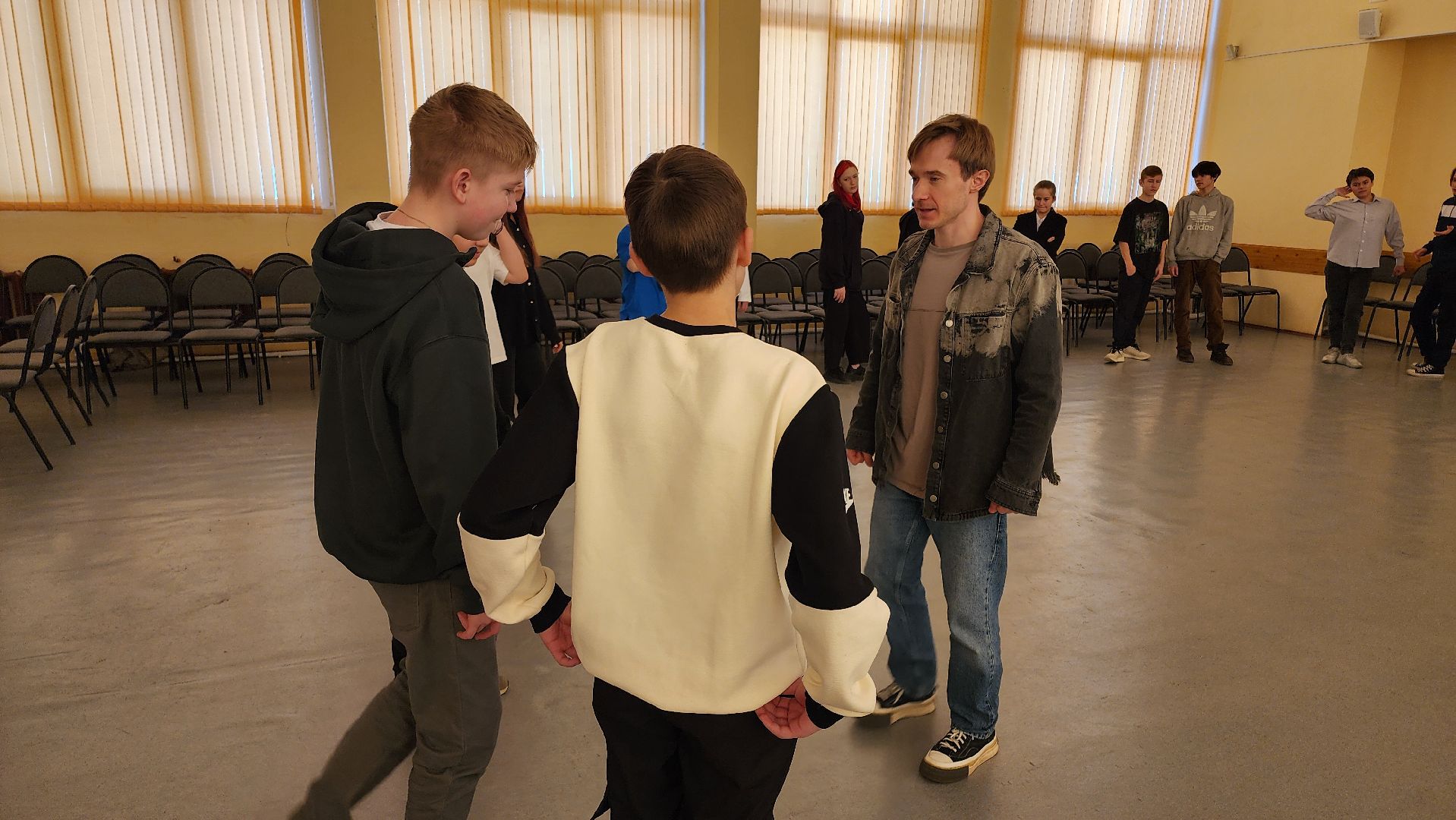 кашира, школа 4, театральный проект, актерский тренинг, социализация детей, профилактика, буллинг, алкоголь, наркотики,