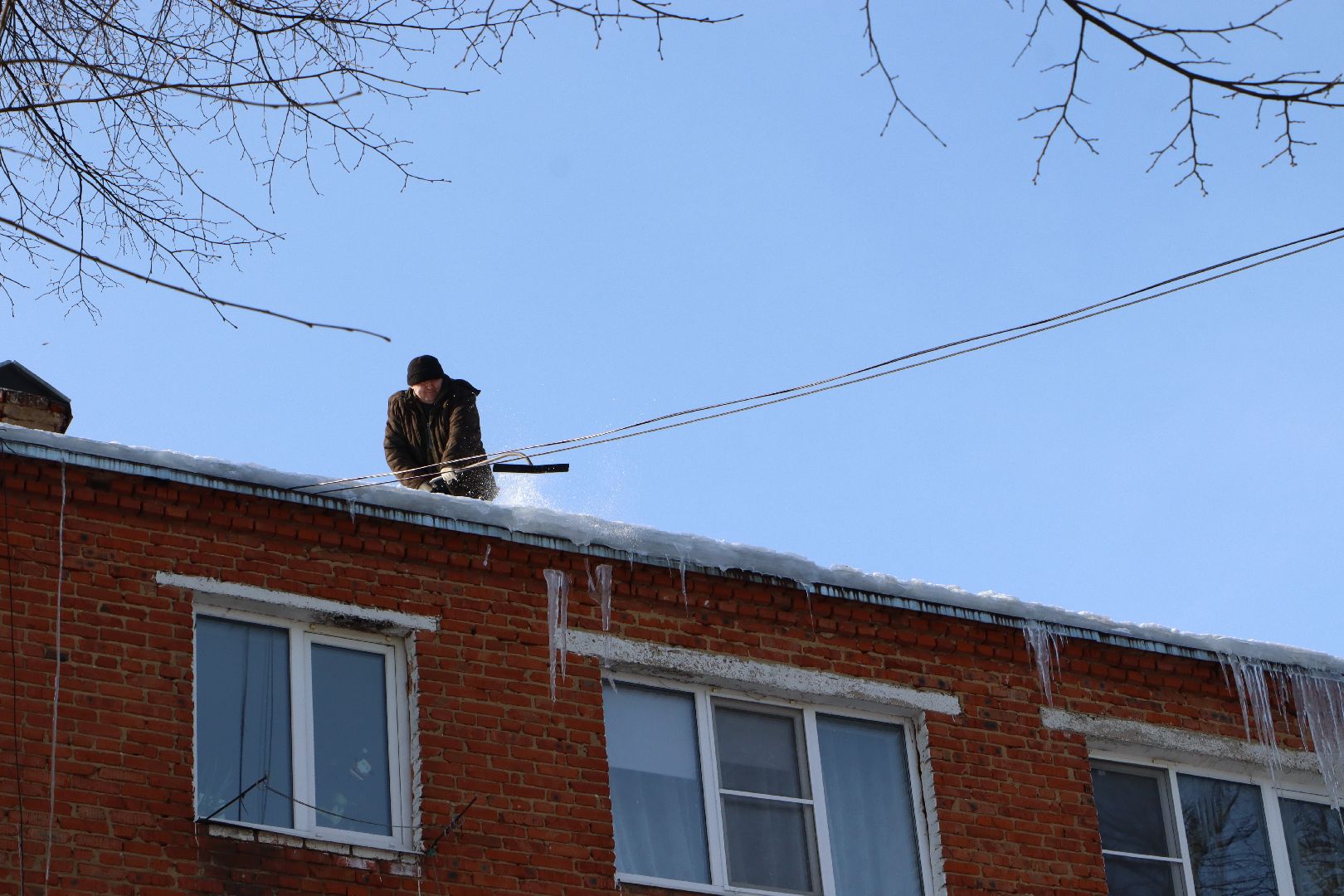 Снег и наледь, Серебряные Пруды, ЖКХ,