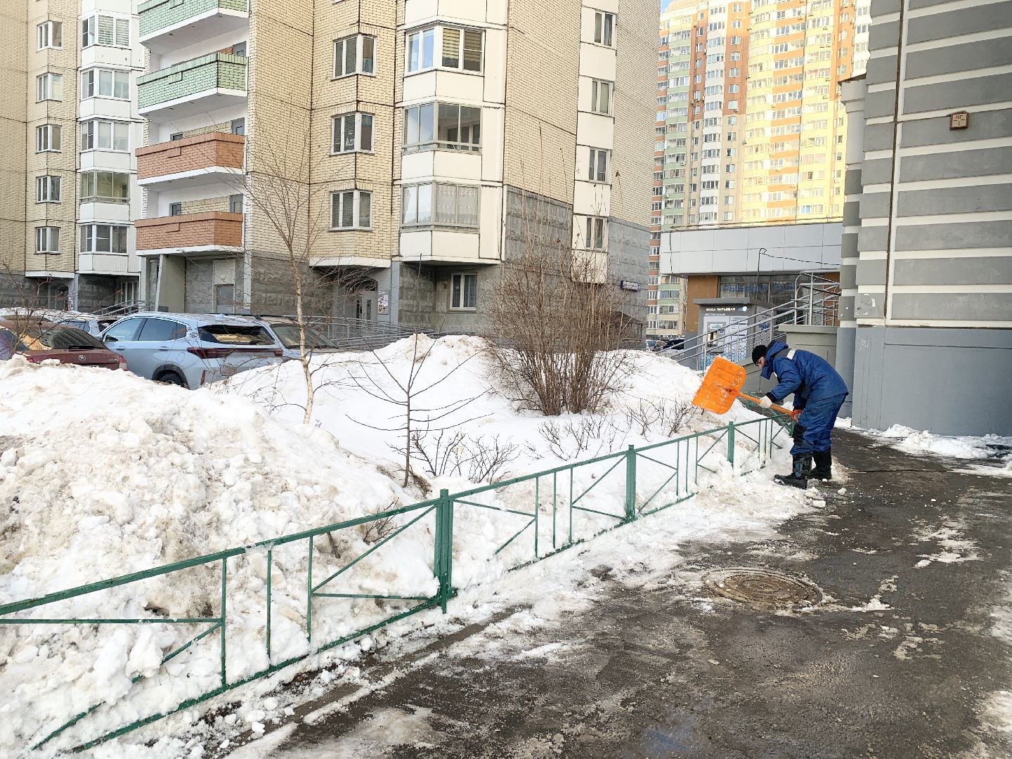 Балашиха, Подмосковье, уборка дворов, уборка снега и наледи,