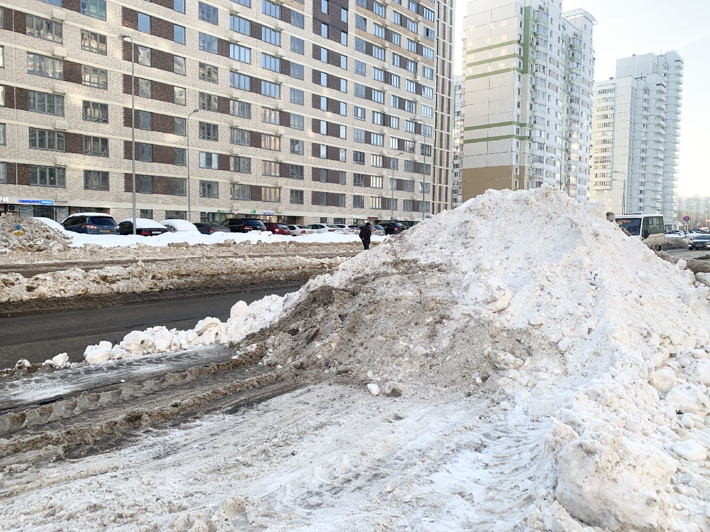 Балашиха, Подмосковье, уборка дворов, уборка снега и наледи,