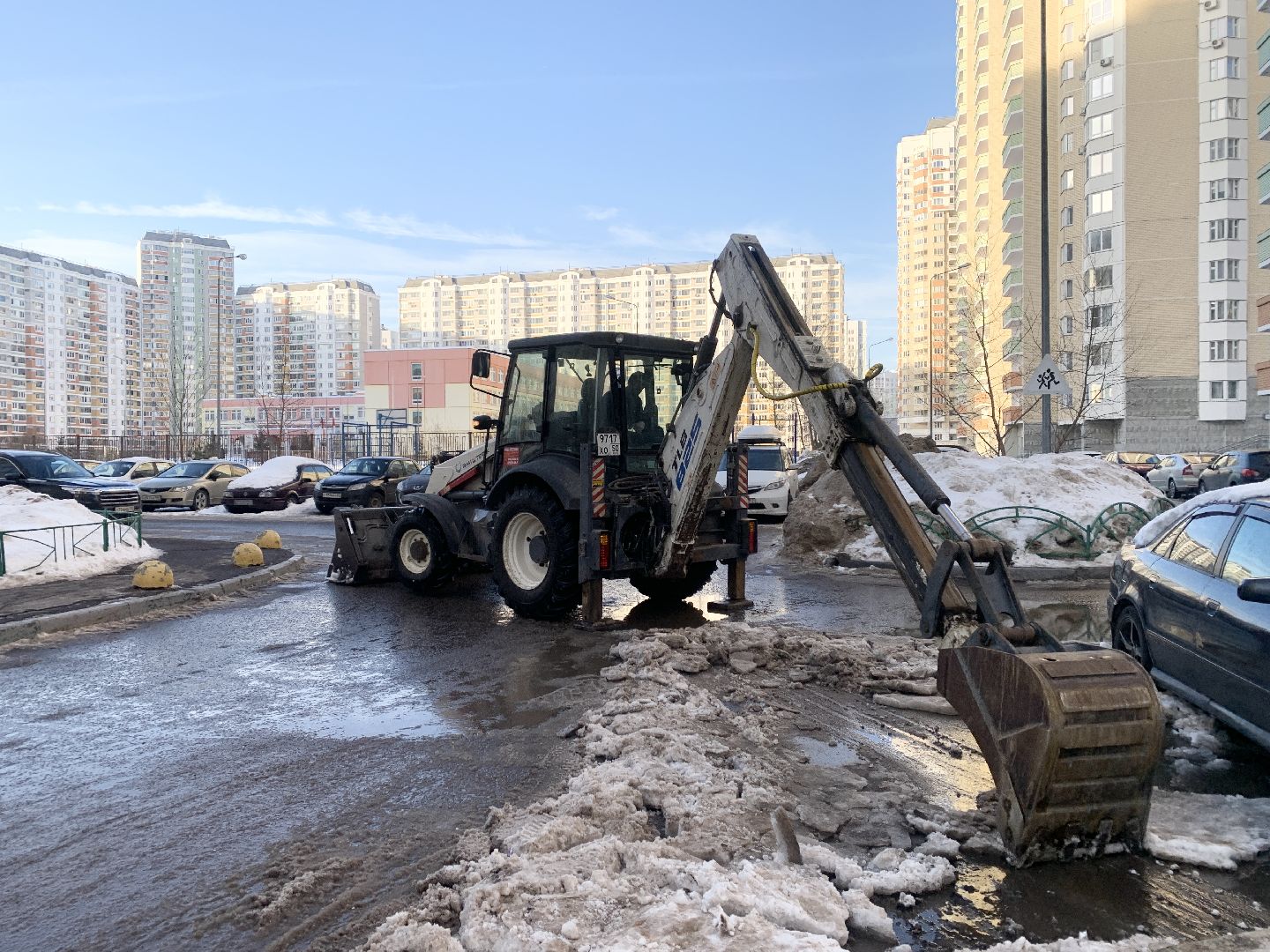 Балашиха, Подмосковье, уборка дворов, уборка снега и наледи,