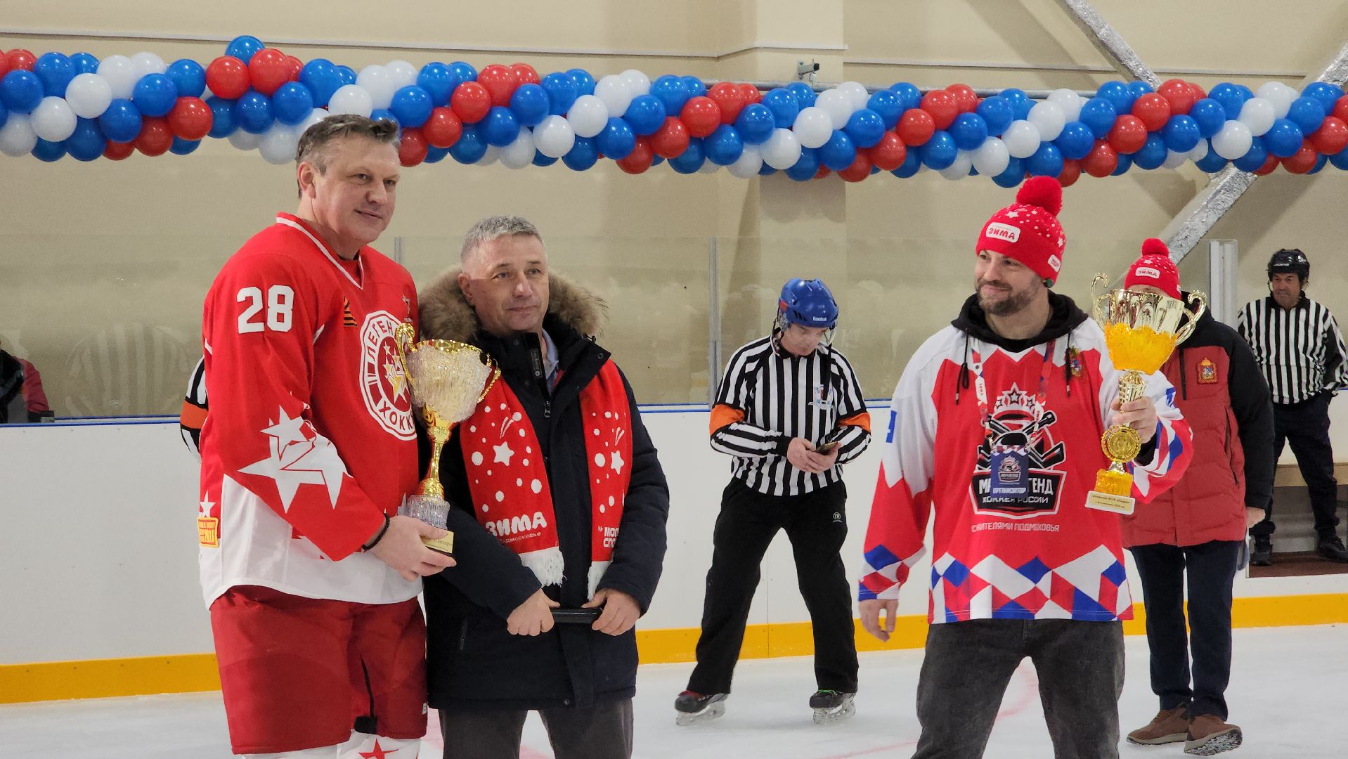 волоколамск, спорт, спорт в подмосковье, спорт подмосковья, хоккей, хоккеисты, программа губернатора, матч легенд, выходи во двор,