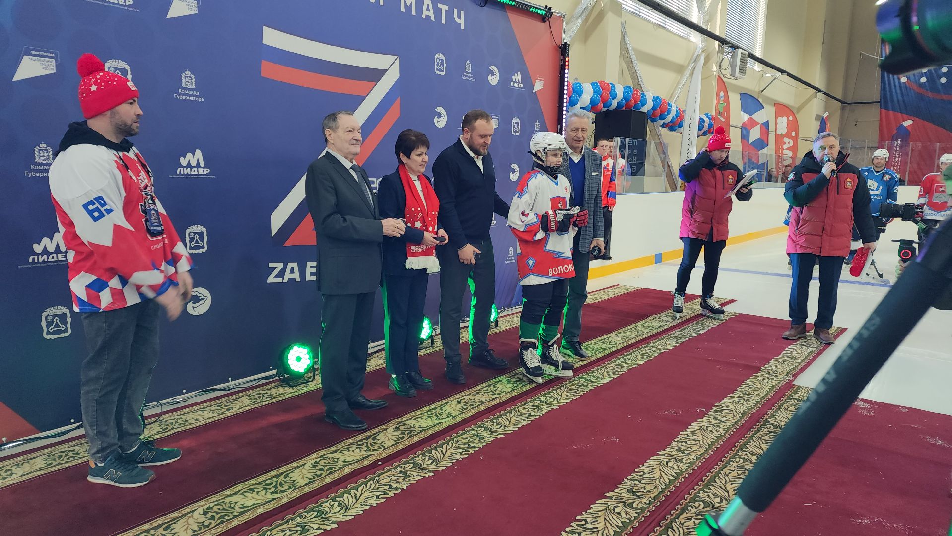 волоколамск, фок, хоккей, хоккеисты, тренер, тренер по хоккею, губернатор, губернатор московской области, выходи во двор,