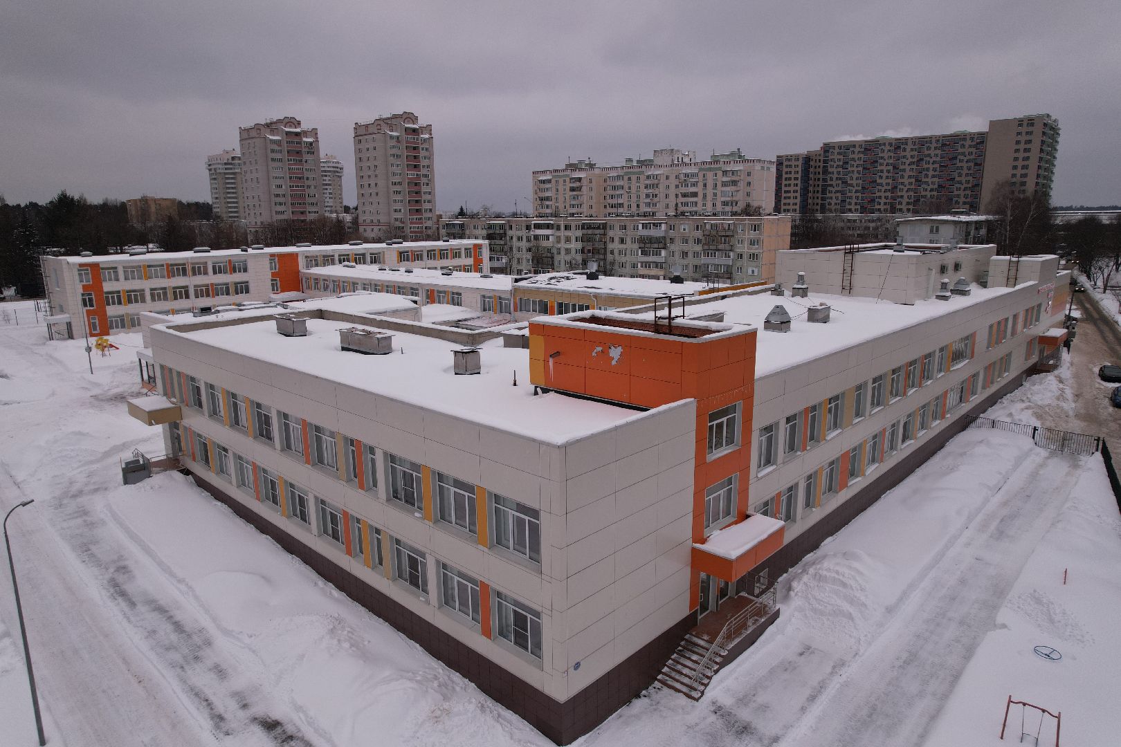 видео с коптера, школа, образование,