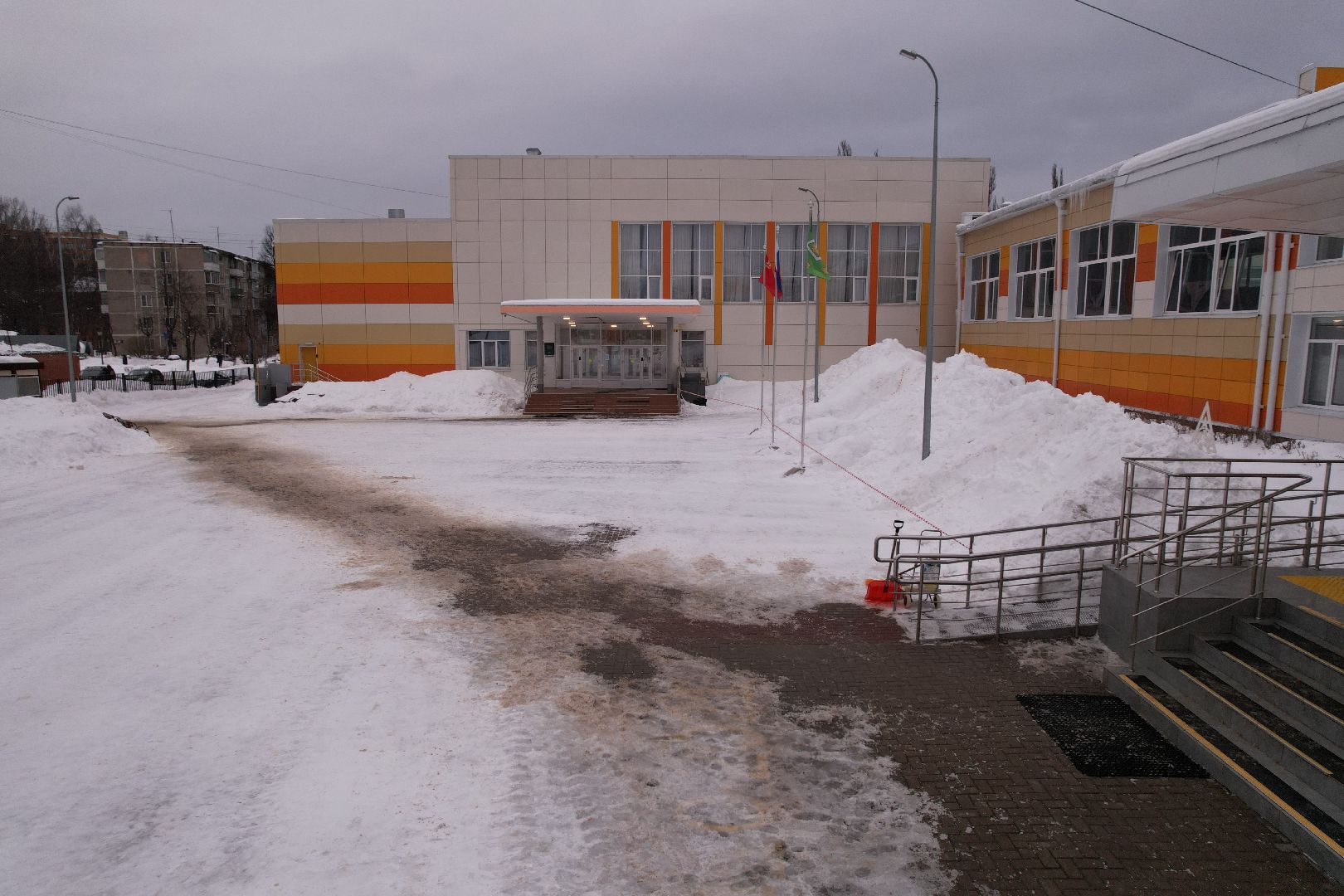 видео с коптера, школа, образование,