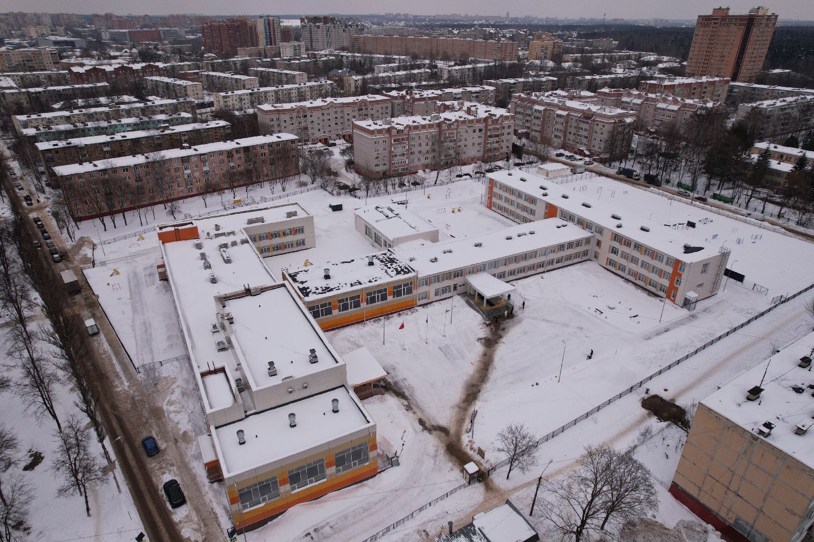 видео с коптера, школа, образование,