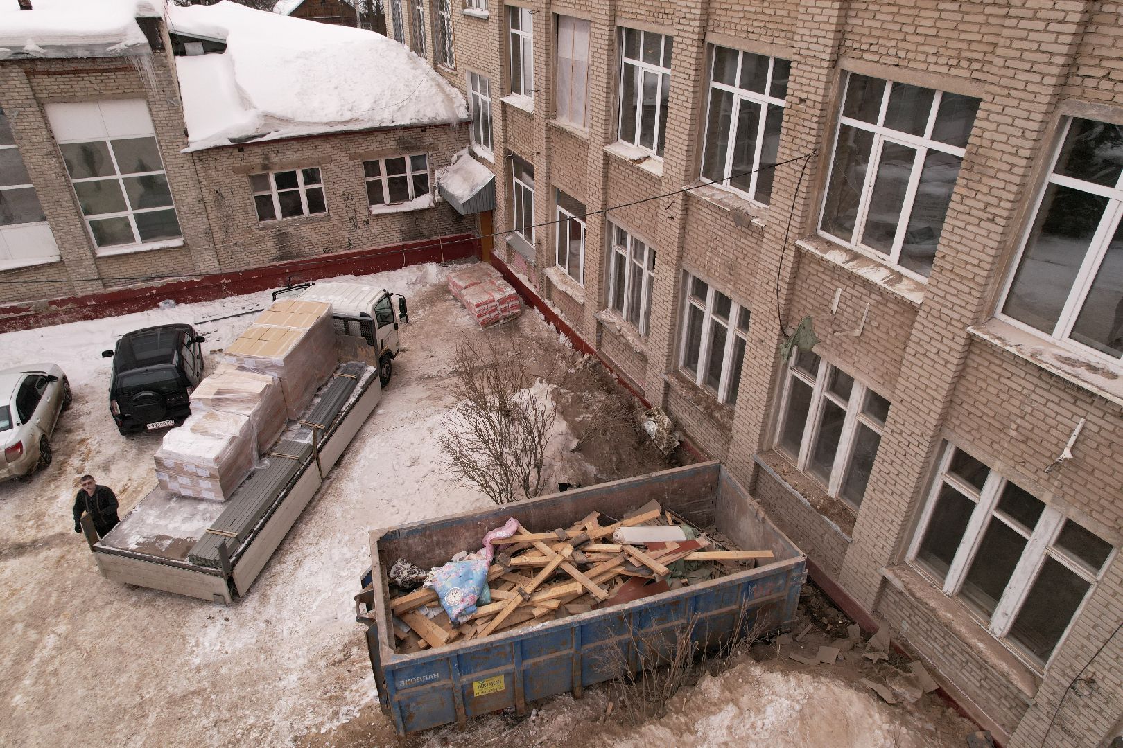 видео с коптера, ремонт, школа,