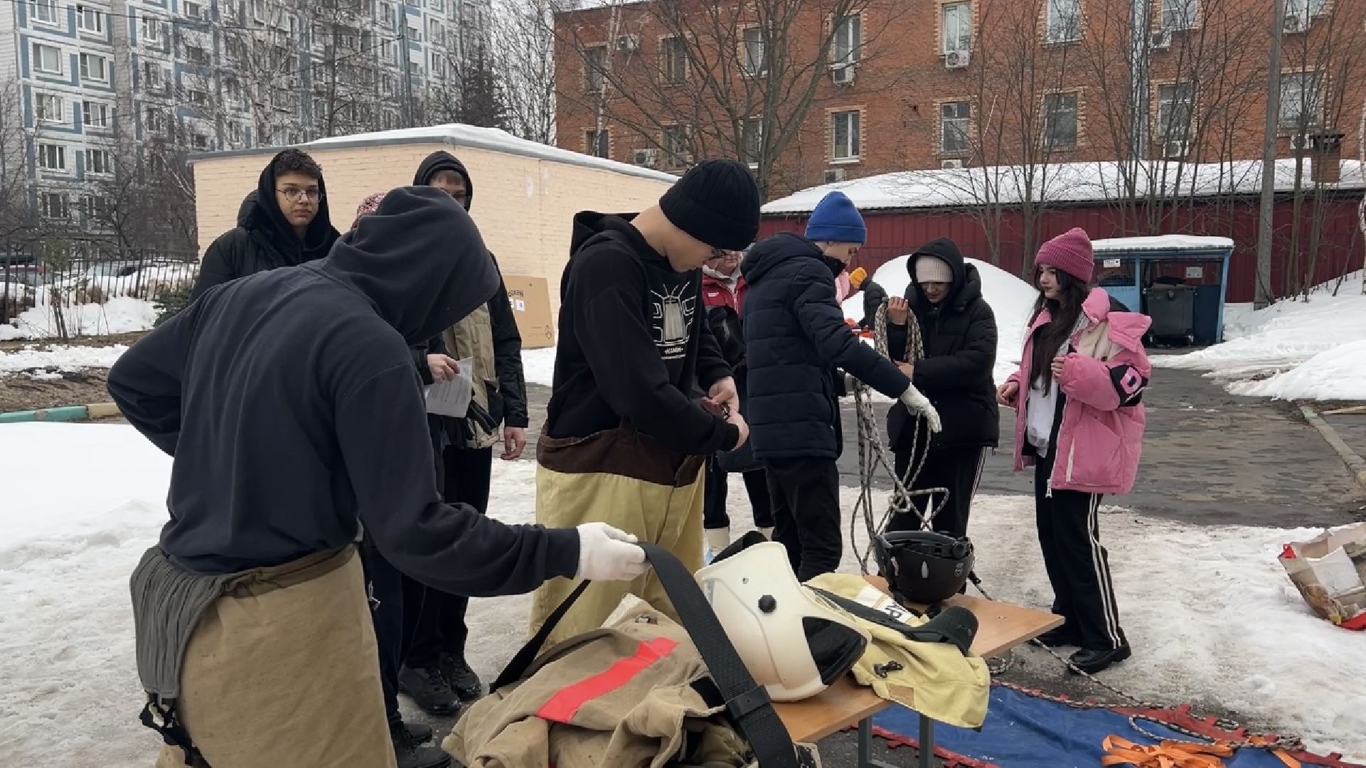 химки, зарница, образование, химспас, школьники, школа безопасности,