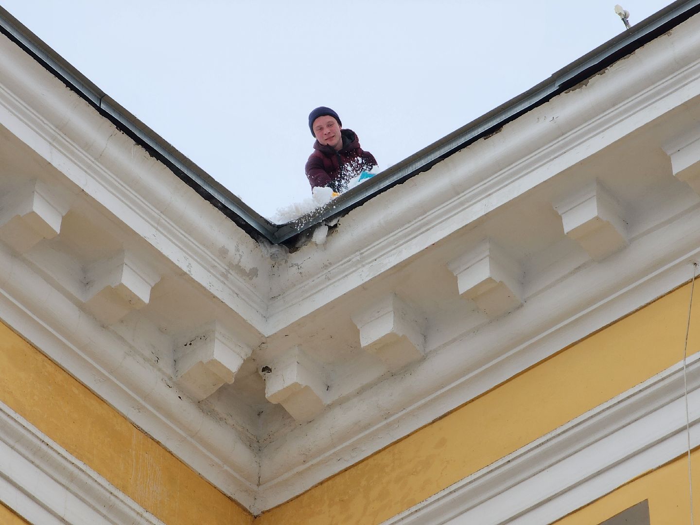 воскресенск, жкх, наледь на крыше, сосульки, мкд,