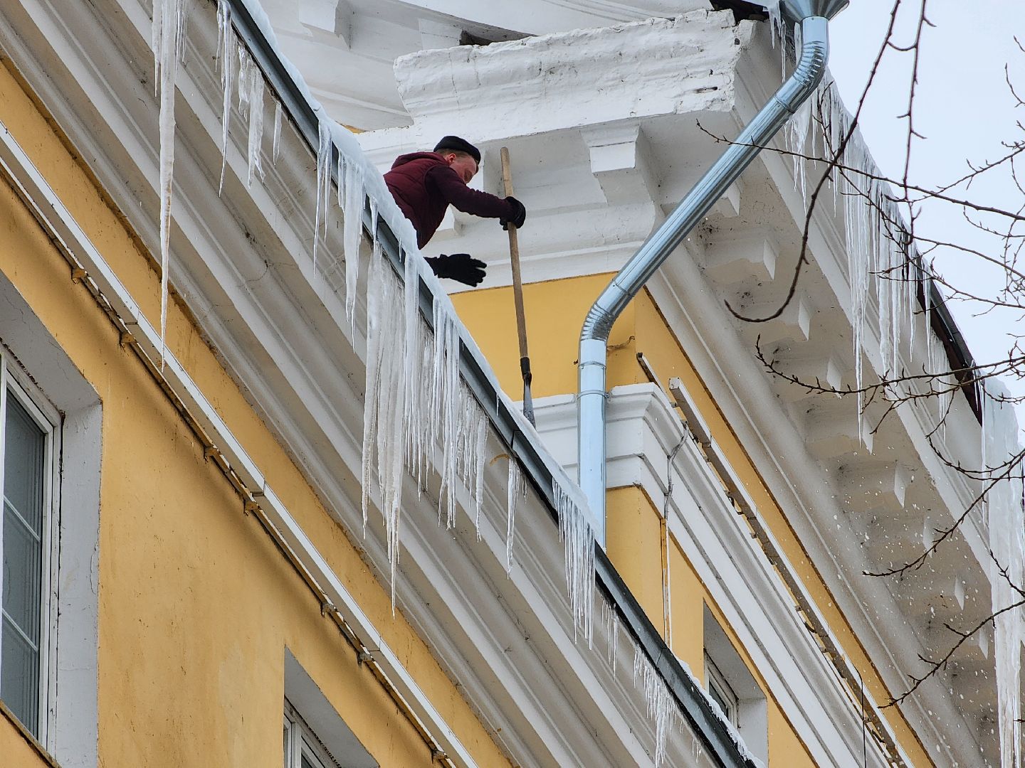 воскресенск, жкх, наледь на крыше, сосульки, мкд,