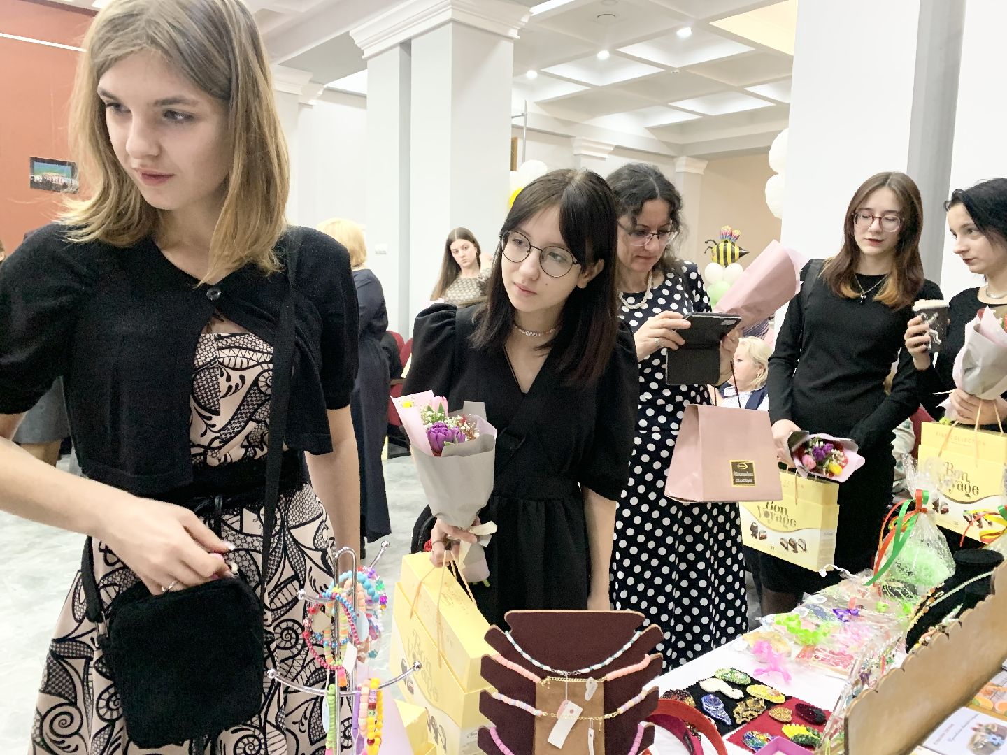 Балашиха, Подмосковье, Весенний женский форум, 8 марта,