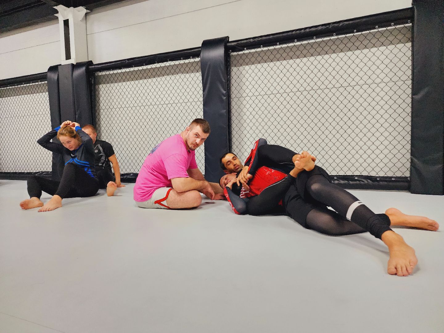 грэпплинг, единоборства, организационный сбор, Спортивный клуб, подмосковье, Домодедово, СК Пересвет, посылка в СВО, бойцам, 234 полк, Тренер, спорт в подмосковье, джиу-джитсу, Удушающий прием, Посылки бойцам, гуманитарный сбор, Татами, мастер класс, Мастер спорта, чемпион мира, Чемпион России, Ильяс Сулейманов,