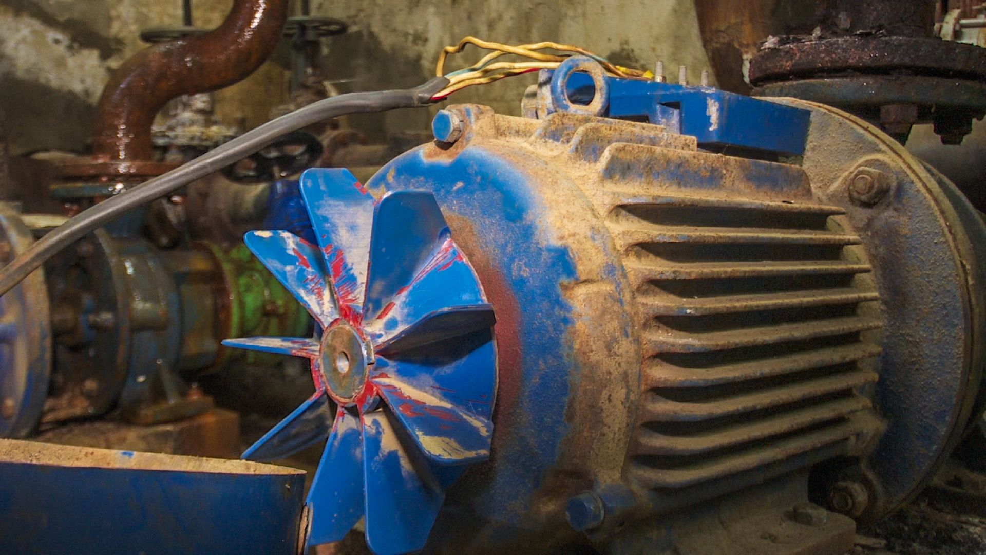 Клин, общество, ЖКХ, водоканал, замена тяжелого оборудования, тепло жителям, хорошая вода,