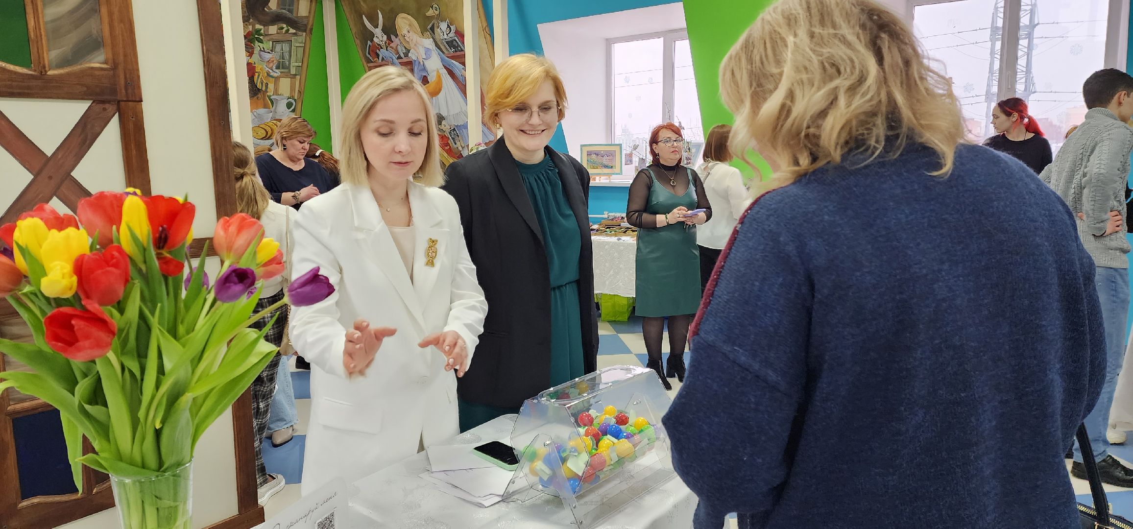 раменское, общество, женский фестиваль, ветка мимозы,