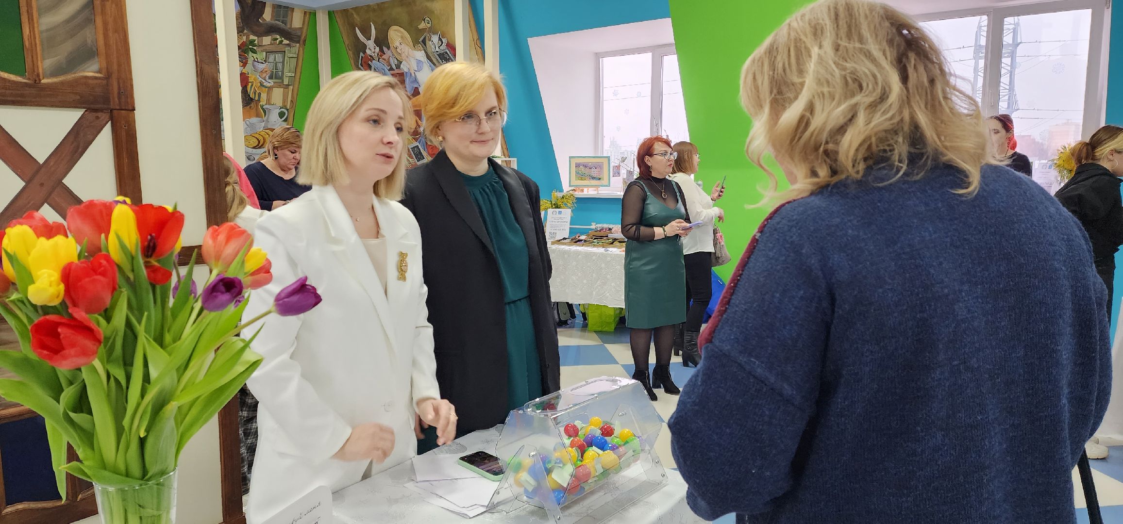 раменское, общество, женский фестиваль, ветка мимозы,