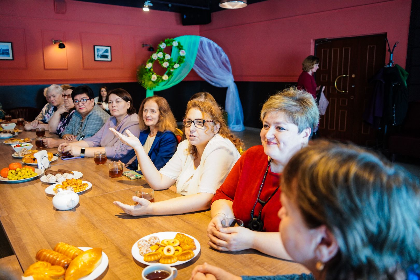 Большая Шатура, СКЦ Рошаль, 8 марта, поздравления, Международный женский день, женщины, общество, общественные организации,