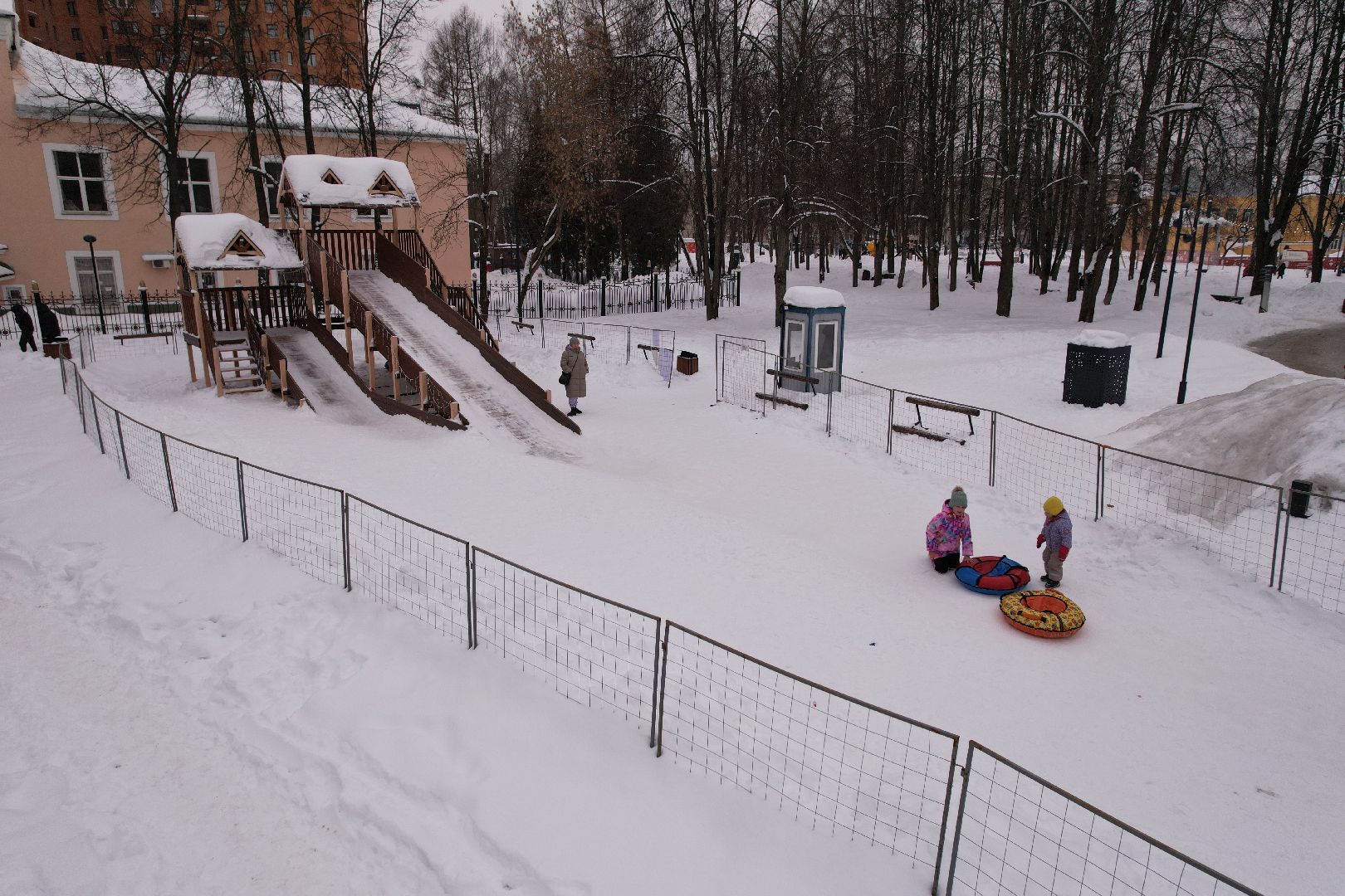 видео с коптера, каток, благоустройство, пушкино, зима в подмосковье,