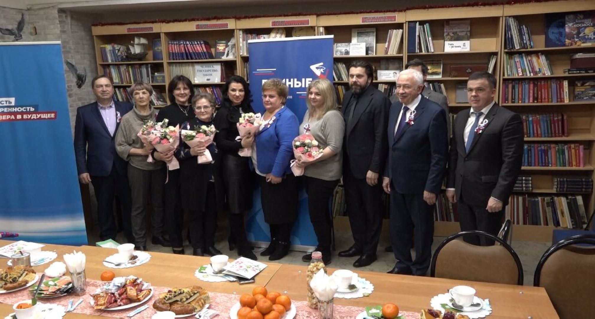 Своих не бросаем, добровольцы, семьи военнослужащих, Домодедово,