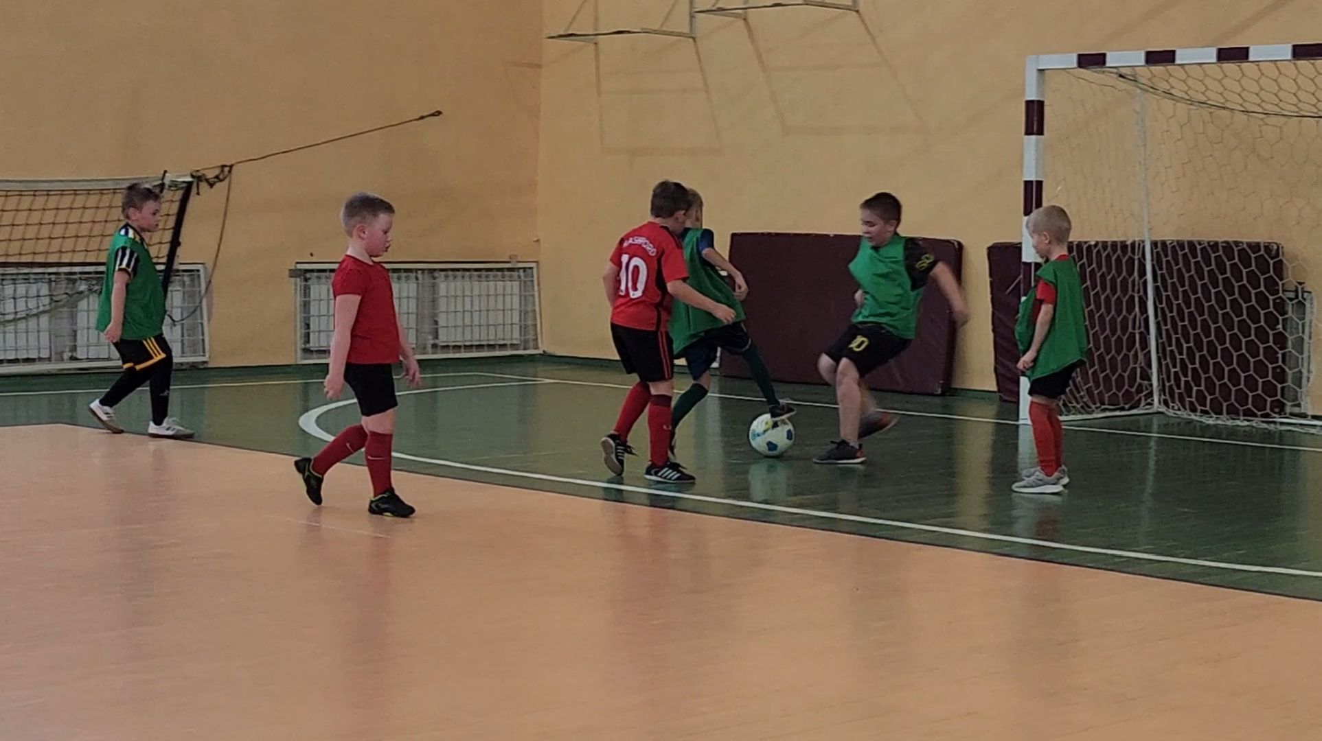 тренер по футболу, детский спорт,