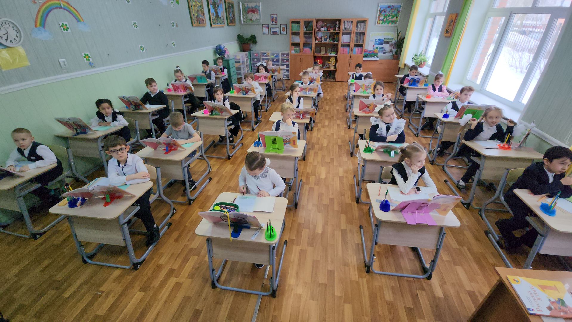 серпухов, школа 5, улица чернышевского, школьная мебель, спонсор,