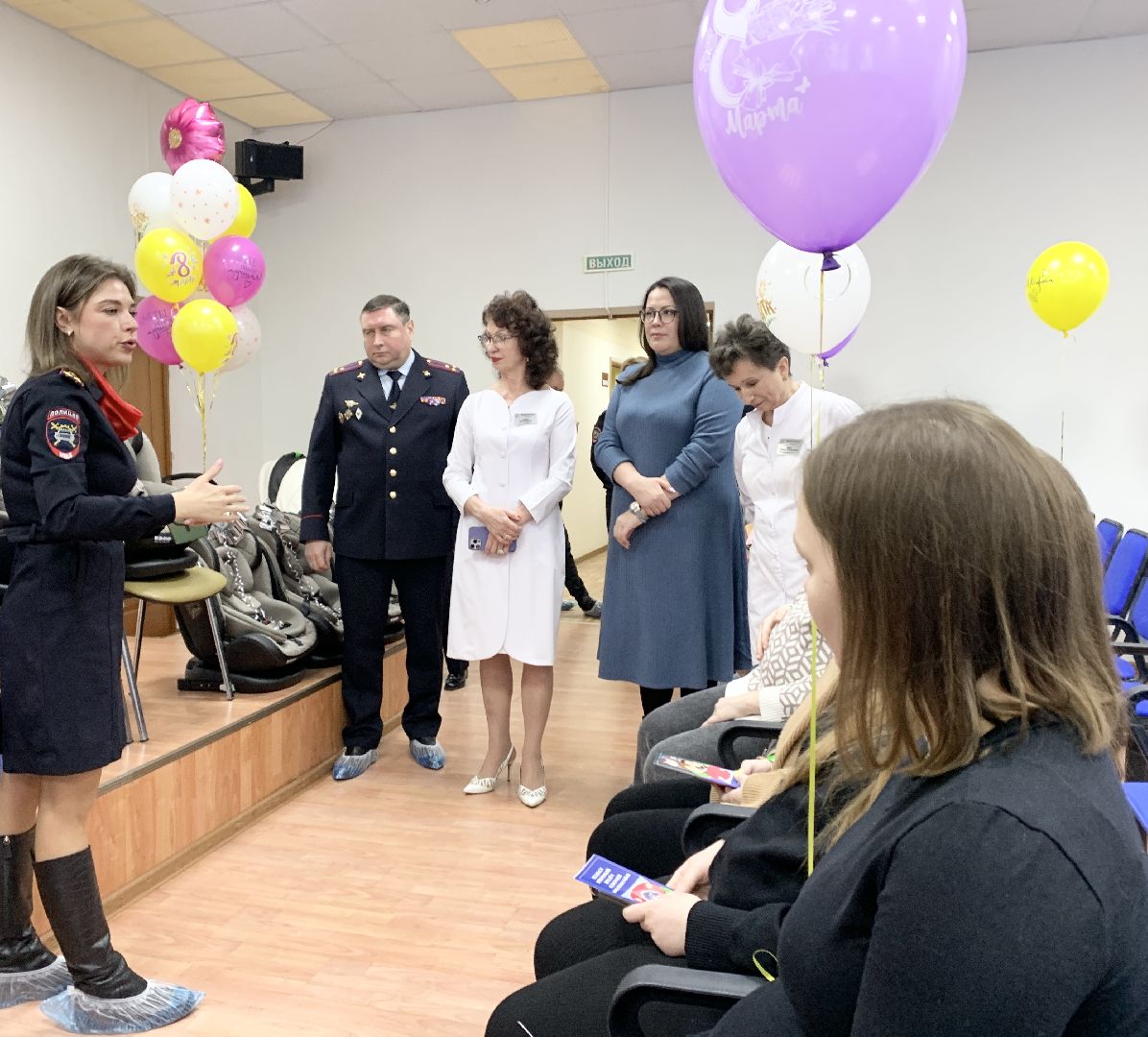 Балашиха, Подмосковье, Госавтоинспекция, 8 марта, Детские автокресла, безопасность детей,