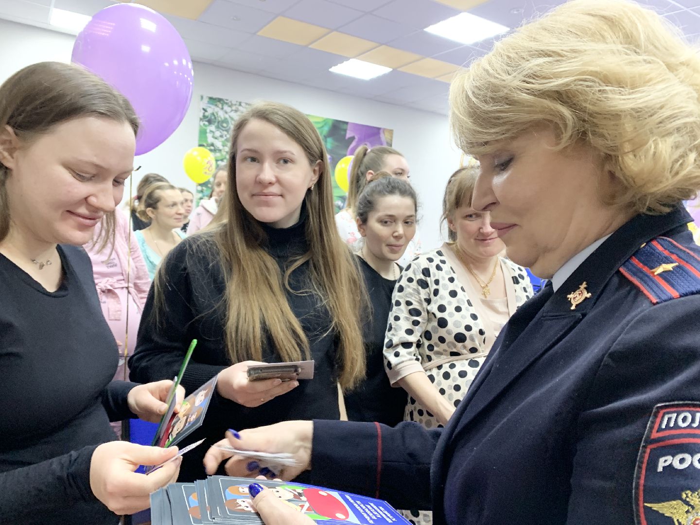 Балашиха, Подмосковье, Госавтоинспекция, 8 марта, Детские автокресла, безопасность детей,