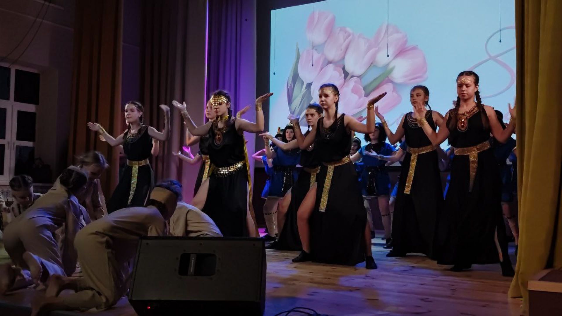 пушкино, 8 марта, праздничный концерт, женщины,