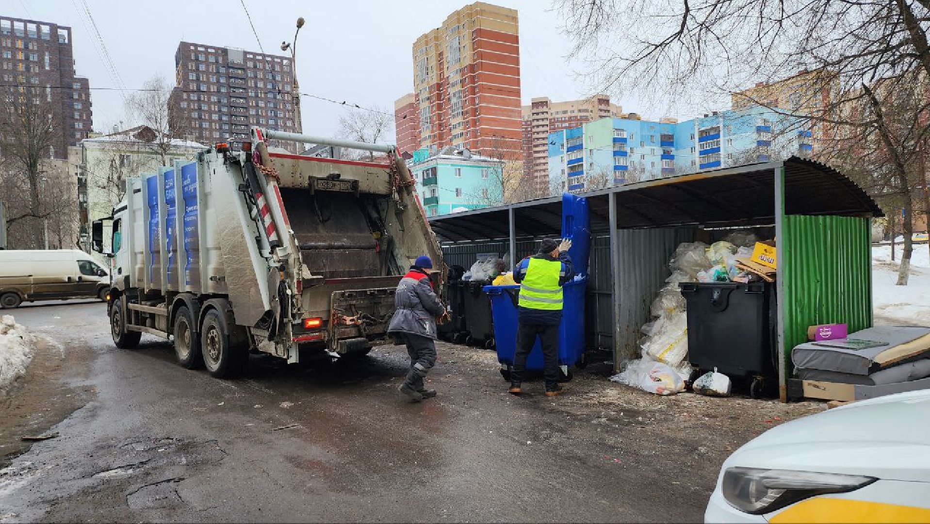 люберцы, глава городского округа люберцы владимир волков, контейнерные площадки, уборка мусора,