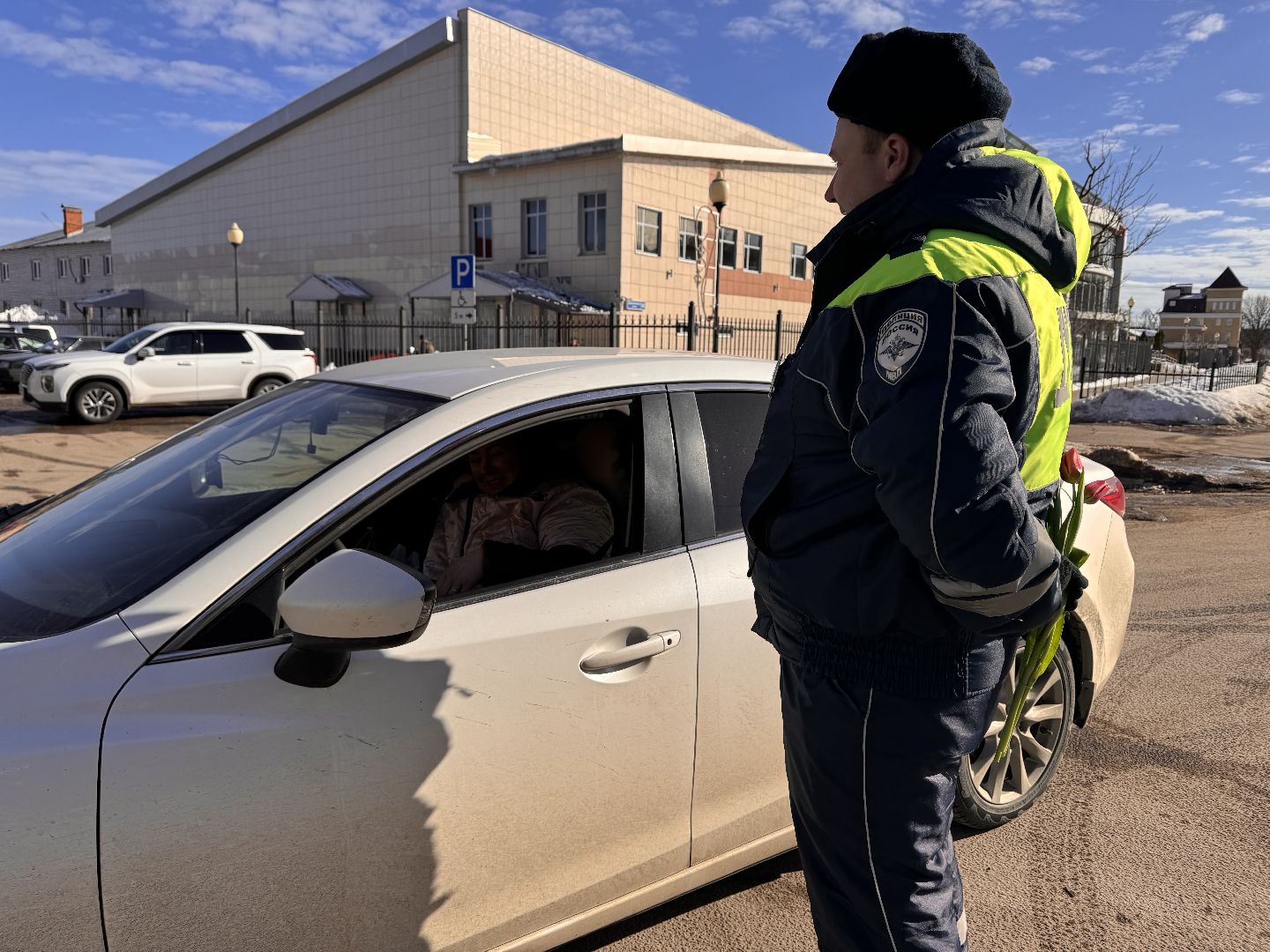 шаховская, букет для автоледи, госавтоинспекторы,