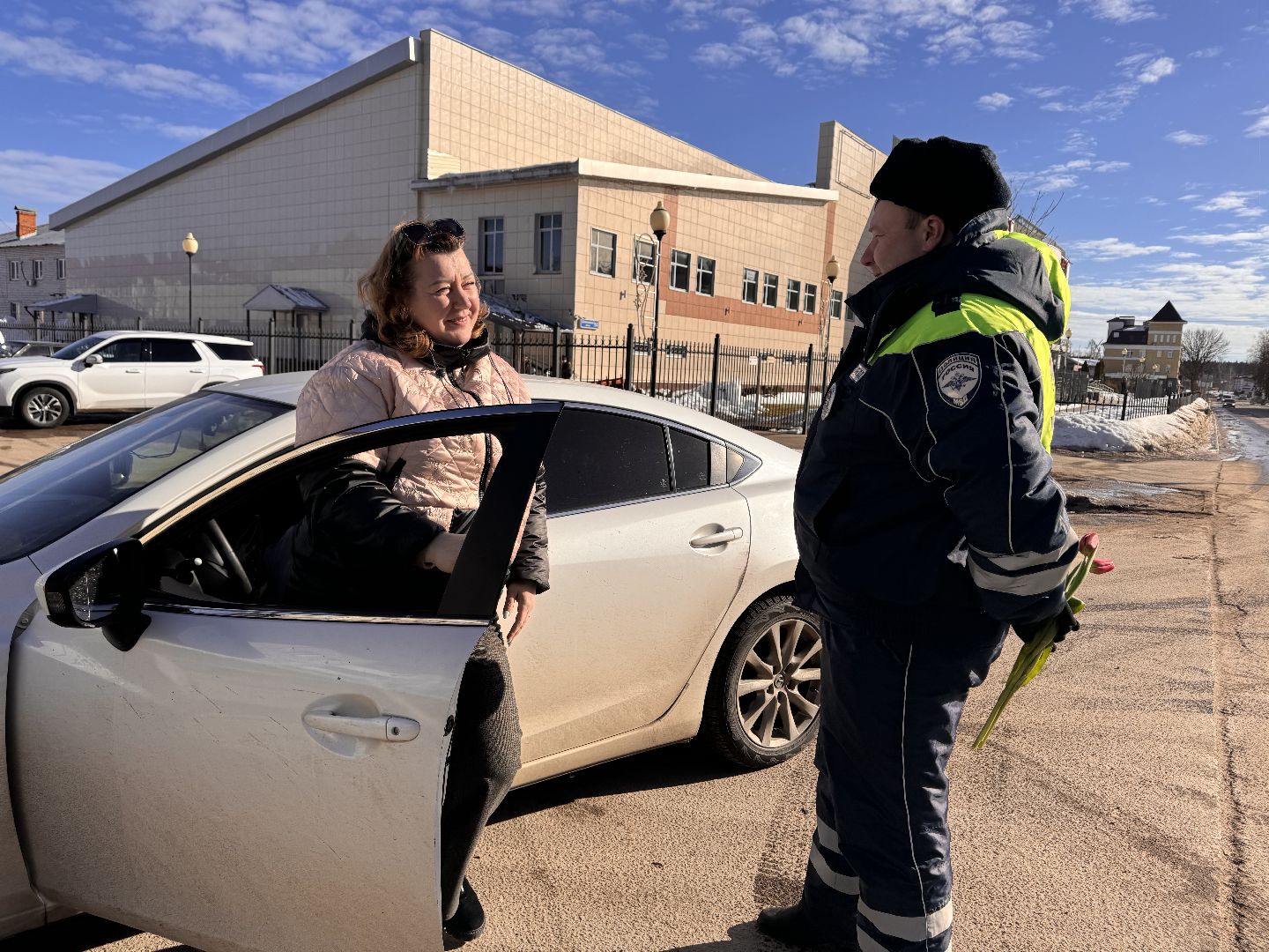 шаховская, букет для автоледи, госавтоинспекторы,