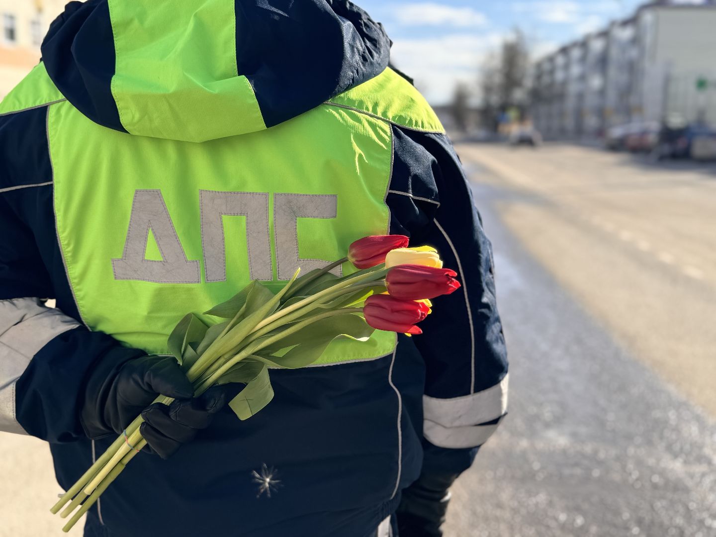 шаховская, букет для автоледи, госавтоинспекторы,