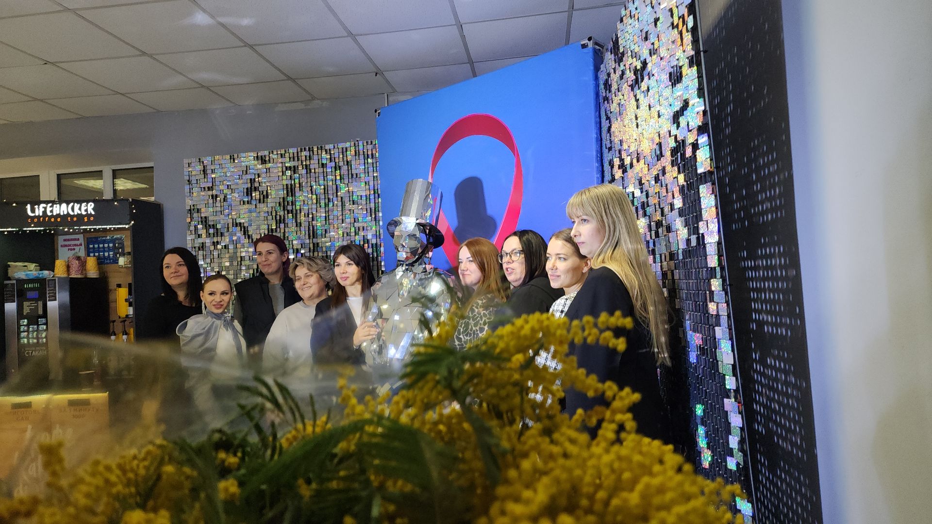 электросталь, мой город, жители города, праздник, 8 марта, концерт, дефиле, дефиле костюмов, депутат, депутат государственной думы, депутаты,