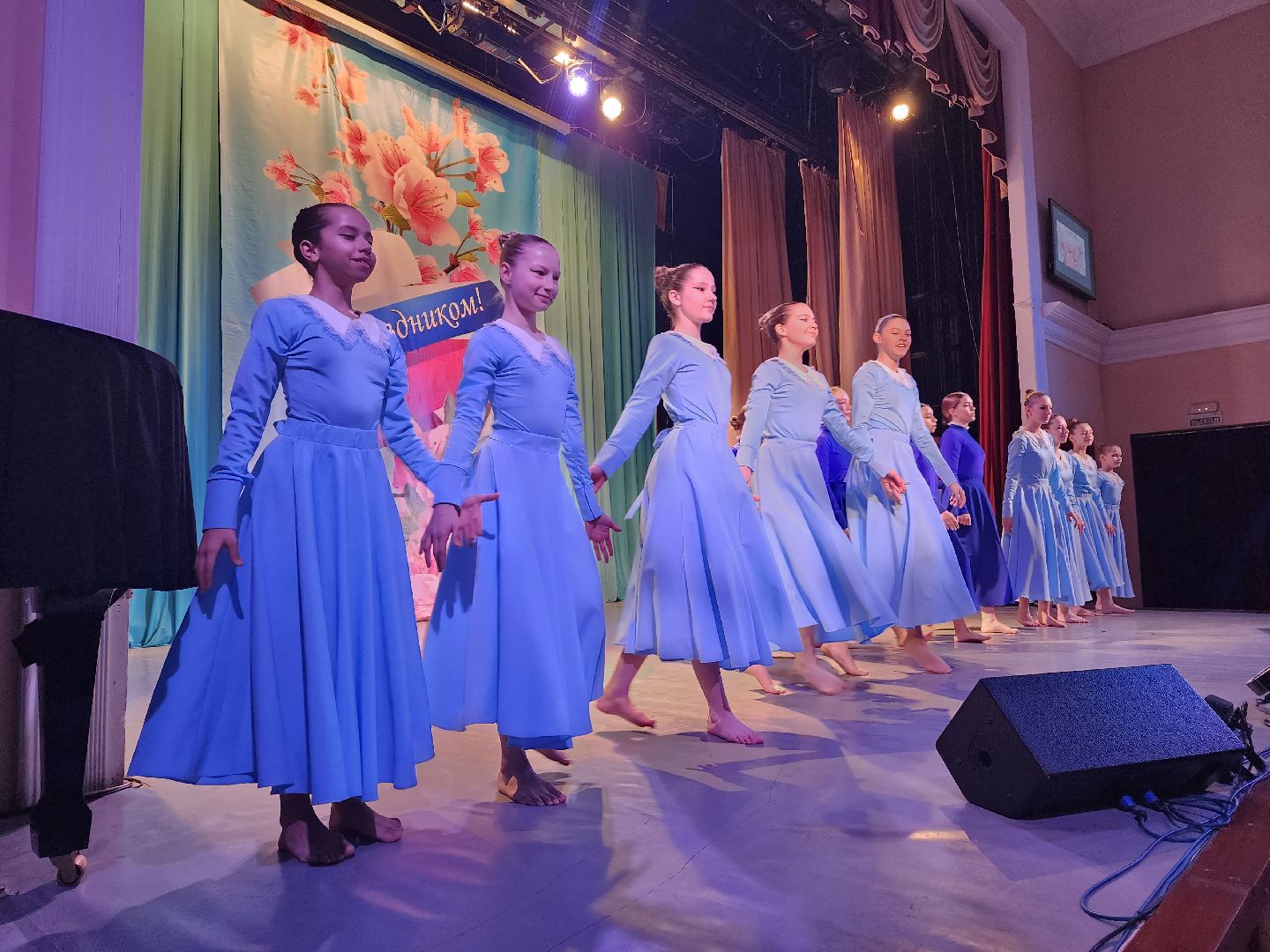 пушкино, концерт, 8 марта, ансамбль, музыка, поздравления,