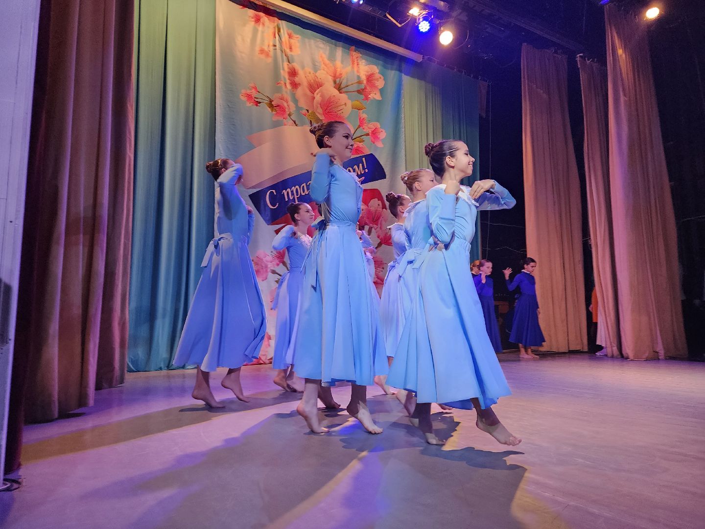 пушкино, концерт, 8 марта, ансамбль, музыка, поздравления,